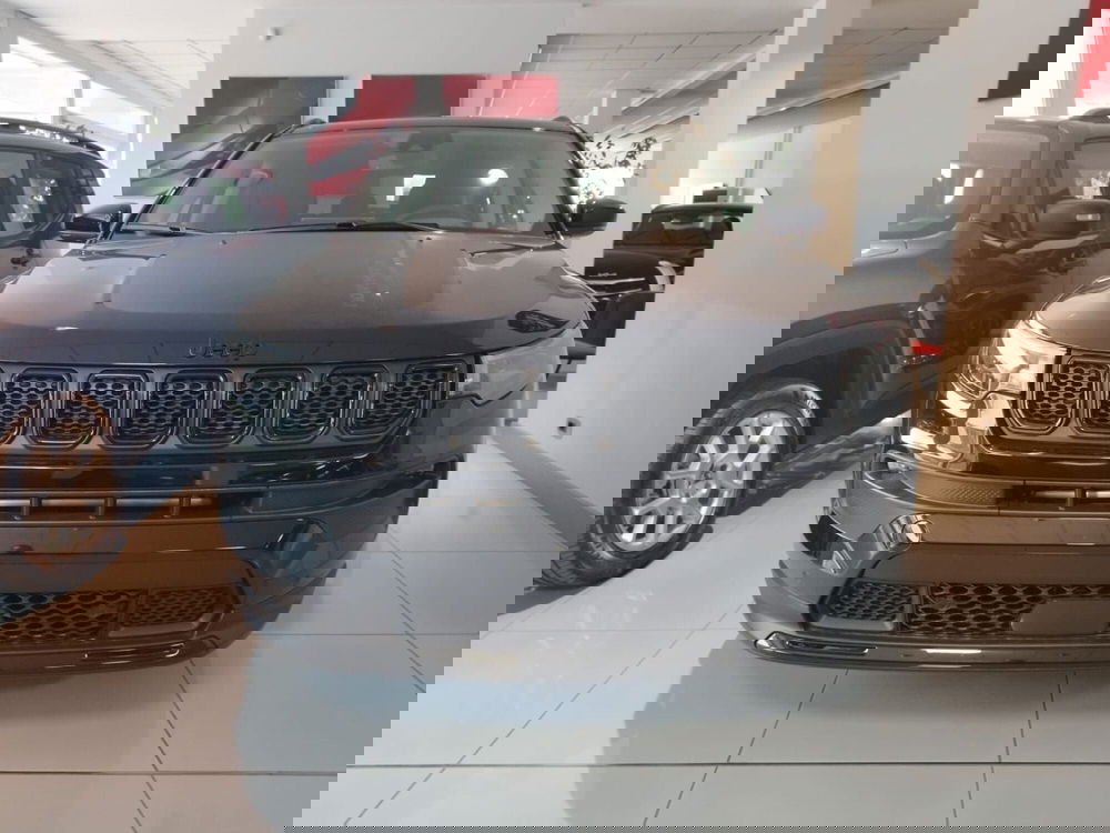 Jeep Compass nuova a Arezzo (2)