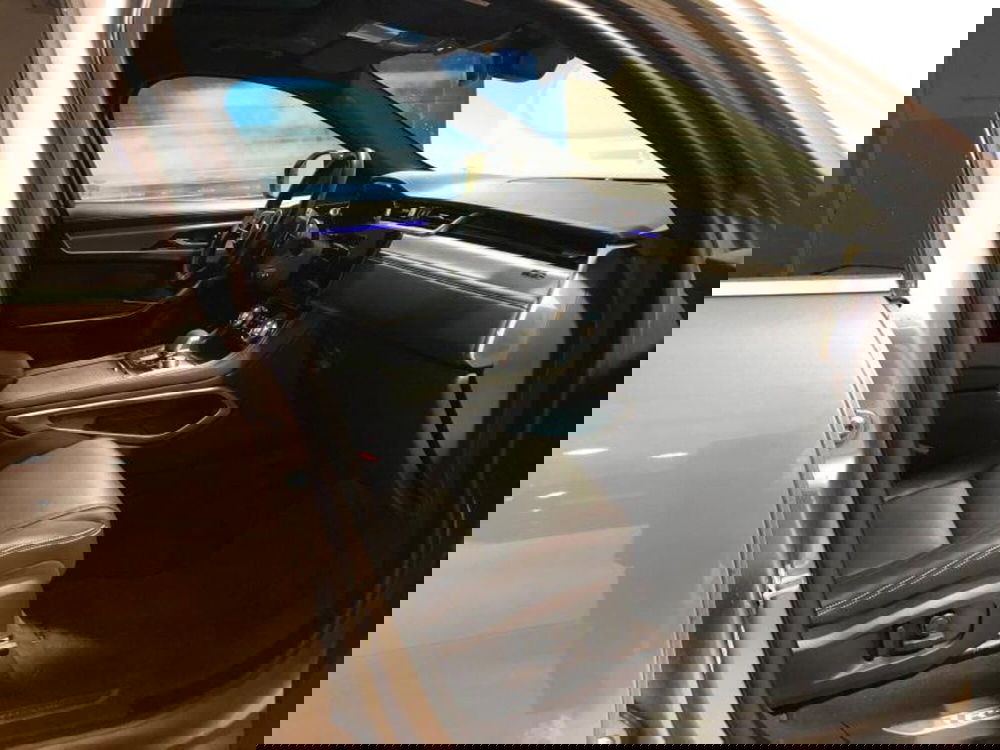 Jaguar F-Pace usata a Venezia (8)