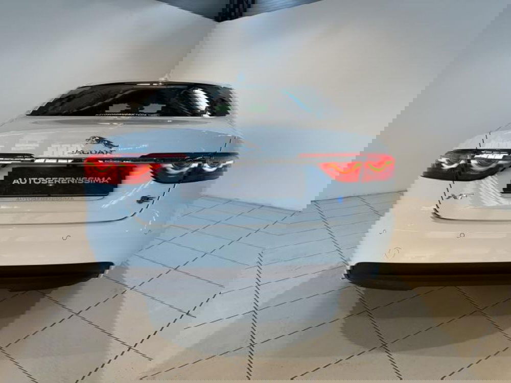 Jaguar XF usata a Venezia (5)