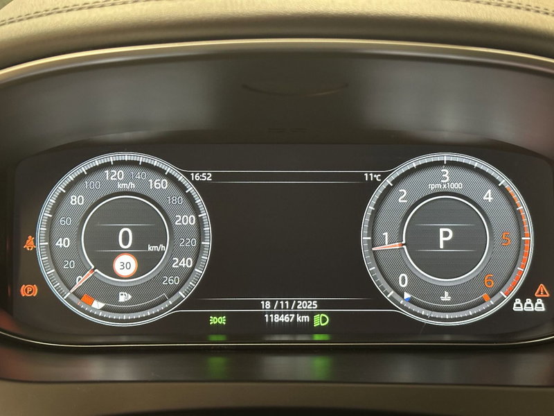 Jaguar E-Pace usata a Lodi (10)