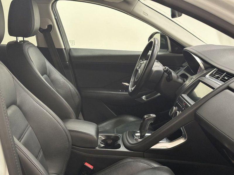 Jaguar E-Pace usata a Lodi (3)