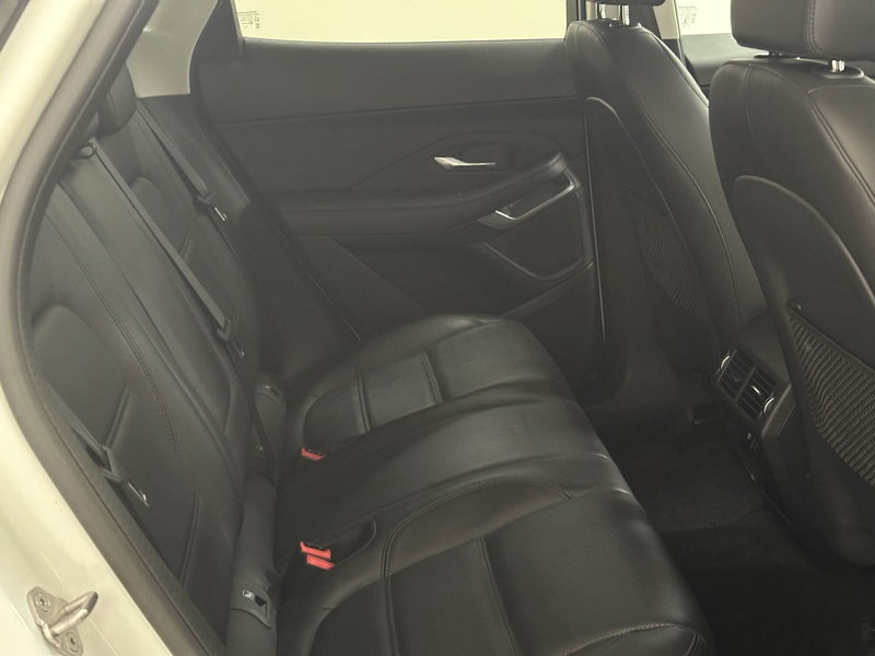 Jaguar E-Pace usata a Lodi (5)