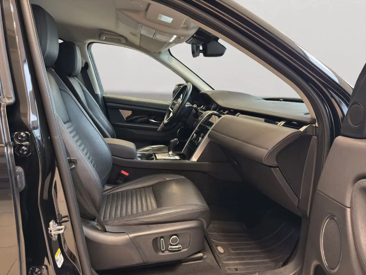 Land Rover Discovery Sport usata a Latina (3)