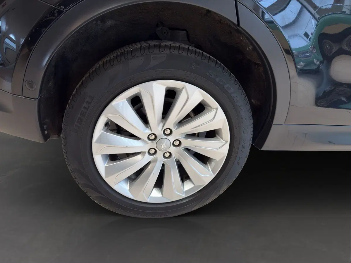 Land Rover Discovery Sport usata a Latina (9)