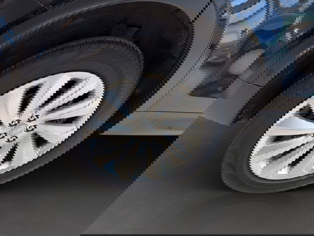 Land Rover Discovery Sport usata a Latina (9)