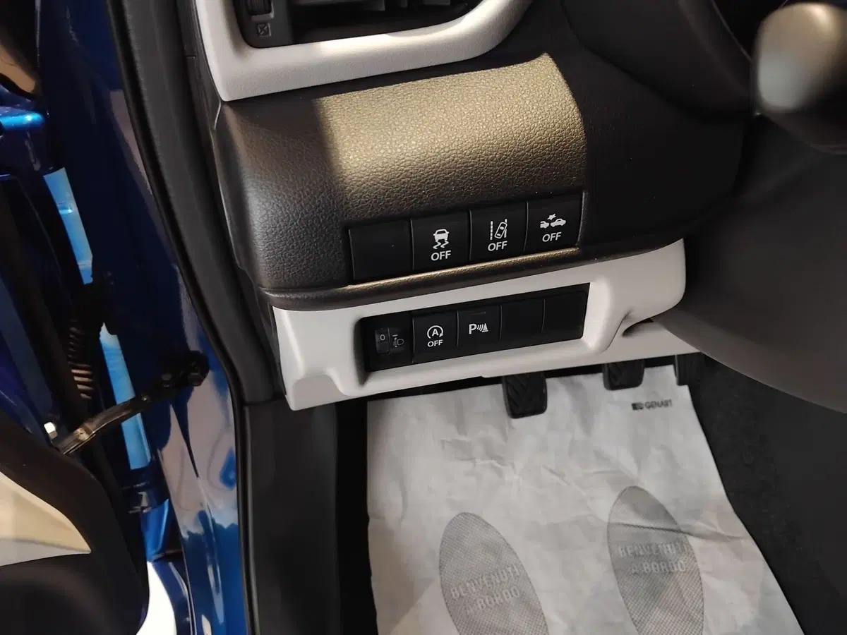 Suzuki Swift nuova a Milano (11)