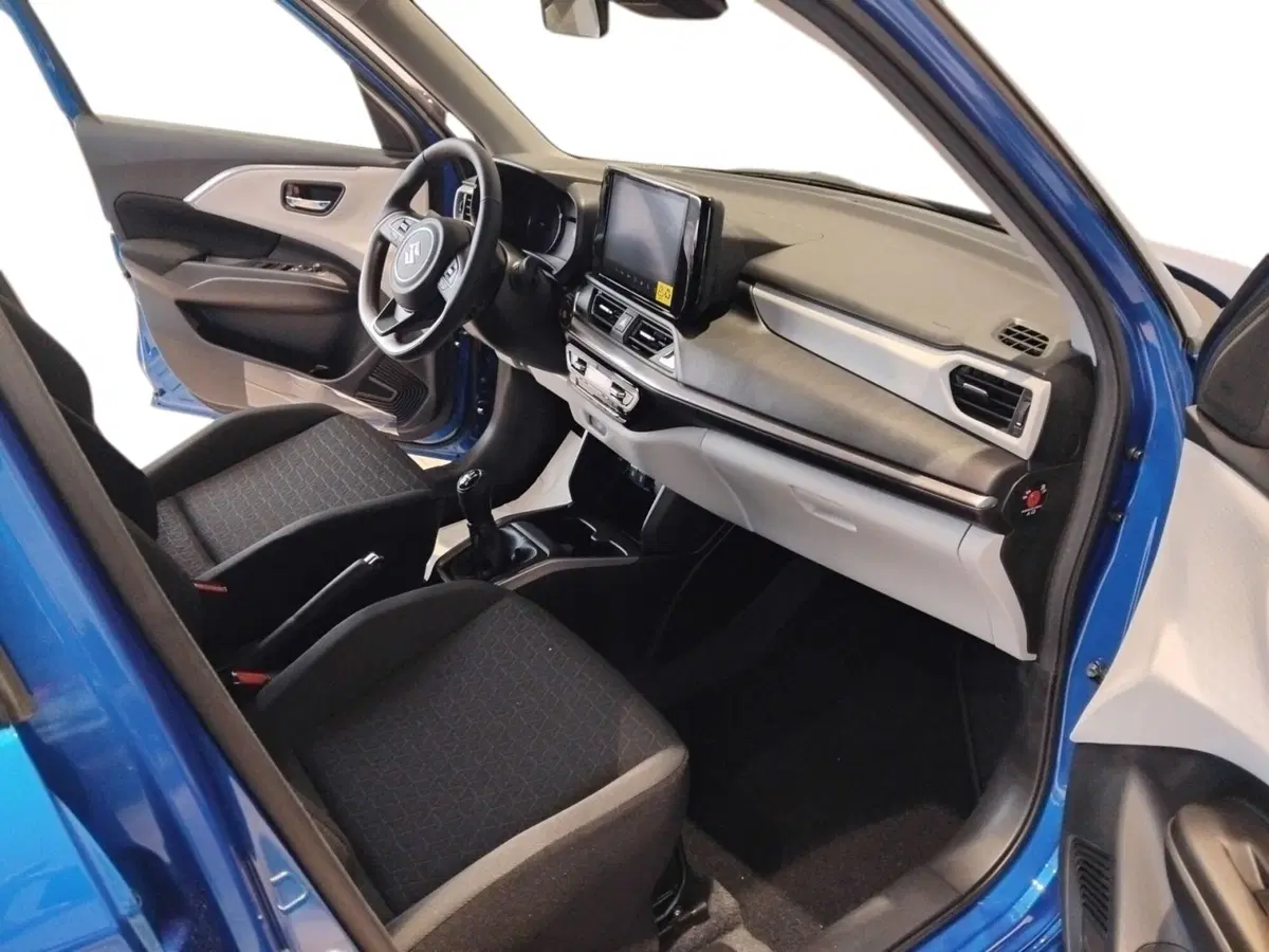 Suzuki Swift nuova a Milano (7)