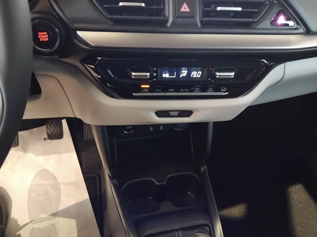 Suzuki Swift nuova a Milano (9)