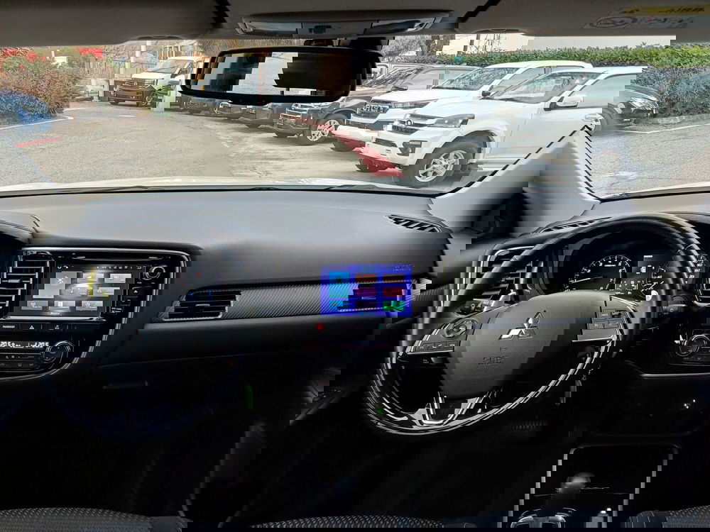 Mitsubishi Outlander usata a Modena (9)