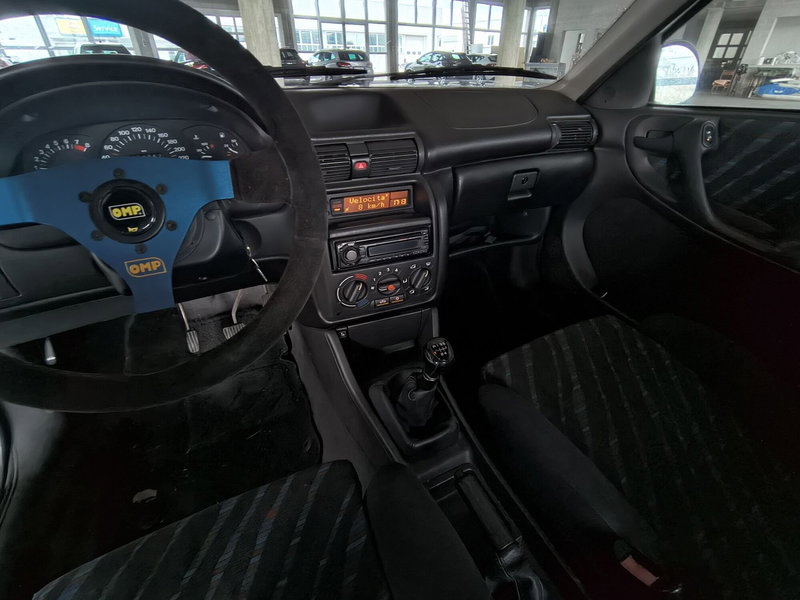 Opel Astra usata a Padova (13)