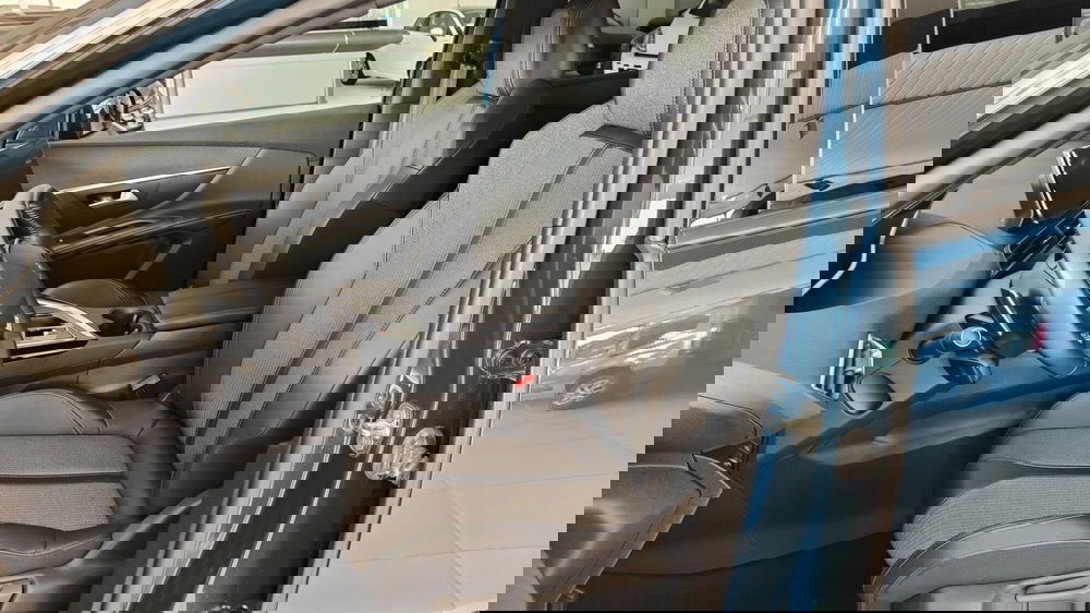 Peugeot 5008 usata a Milano (10)