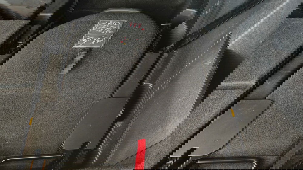 Peugeot 5008 usata a Milano (16)