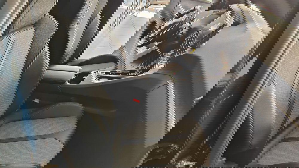 Peugeot 5008 usata a Milano (19)