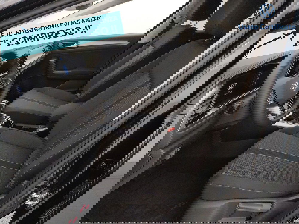 Volkswagen T-Roc nuova a Varese (11)