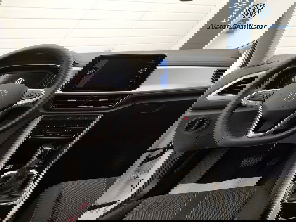 Volkswagen T-Roc nuova a Varese (12)