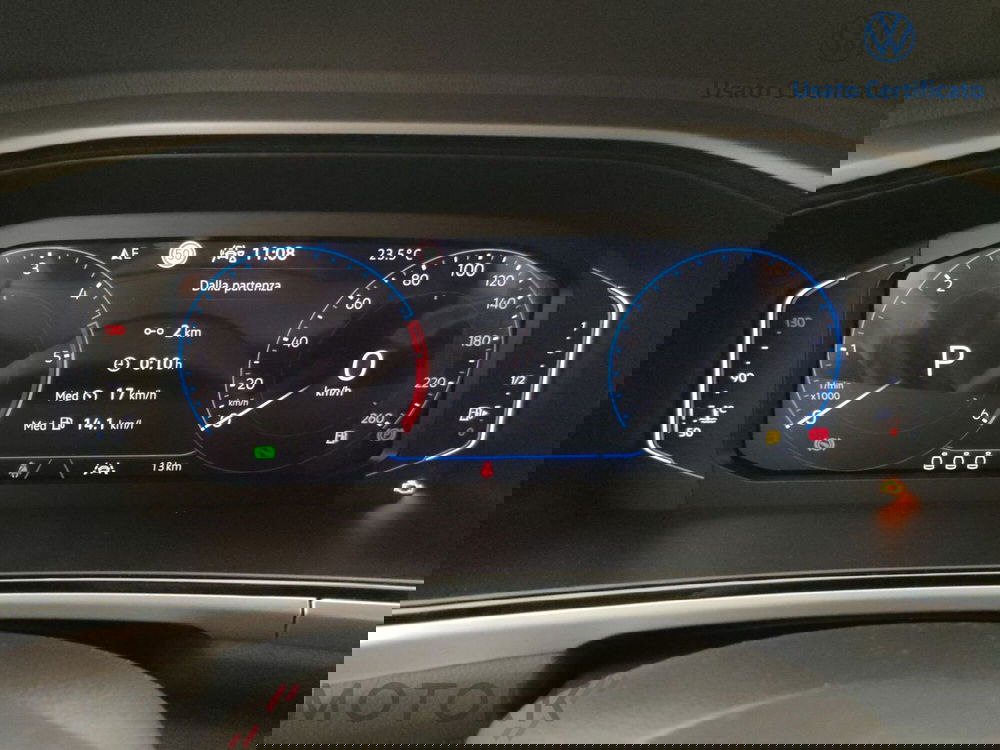 Volkswagen T-Roc nuova a Varese (13)