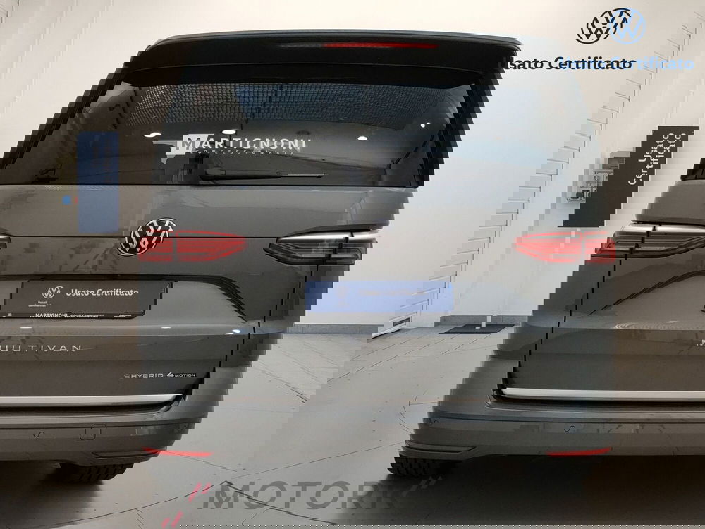 Volkswagen Multivan usata a Varese (7)