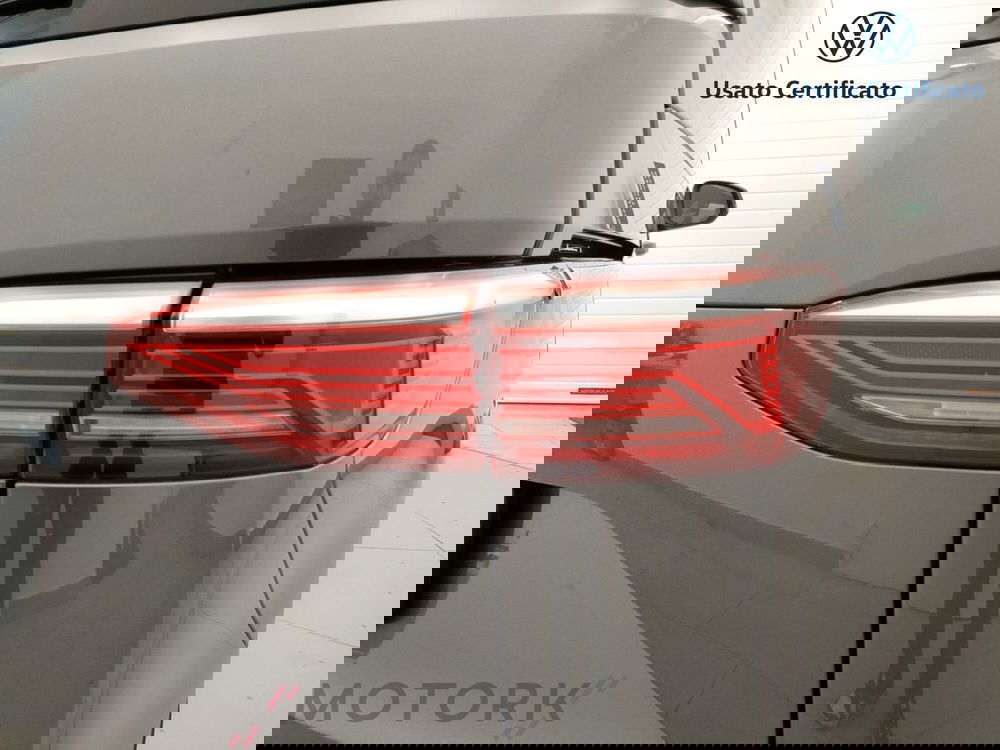 Volkswagen Multivan usata a Varese (9)