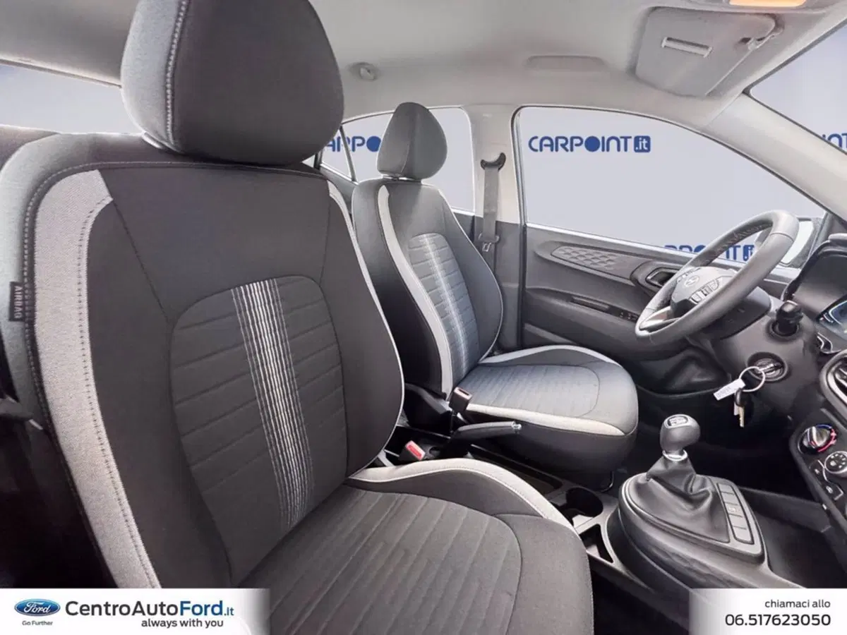 Hyundai i10 nuova a Roma (7)