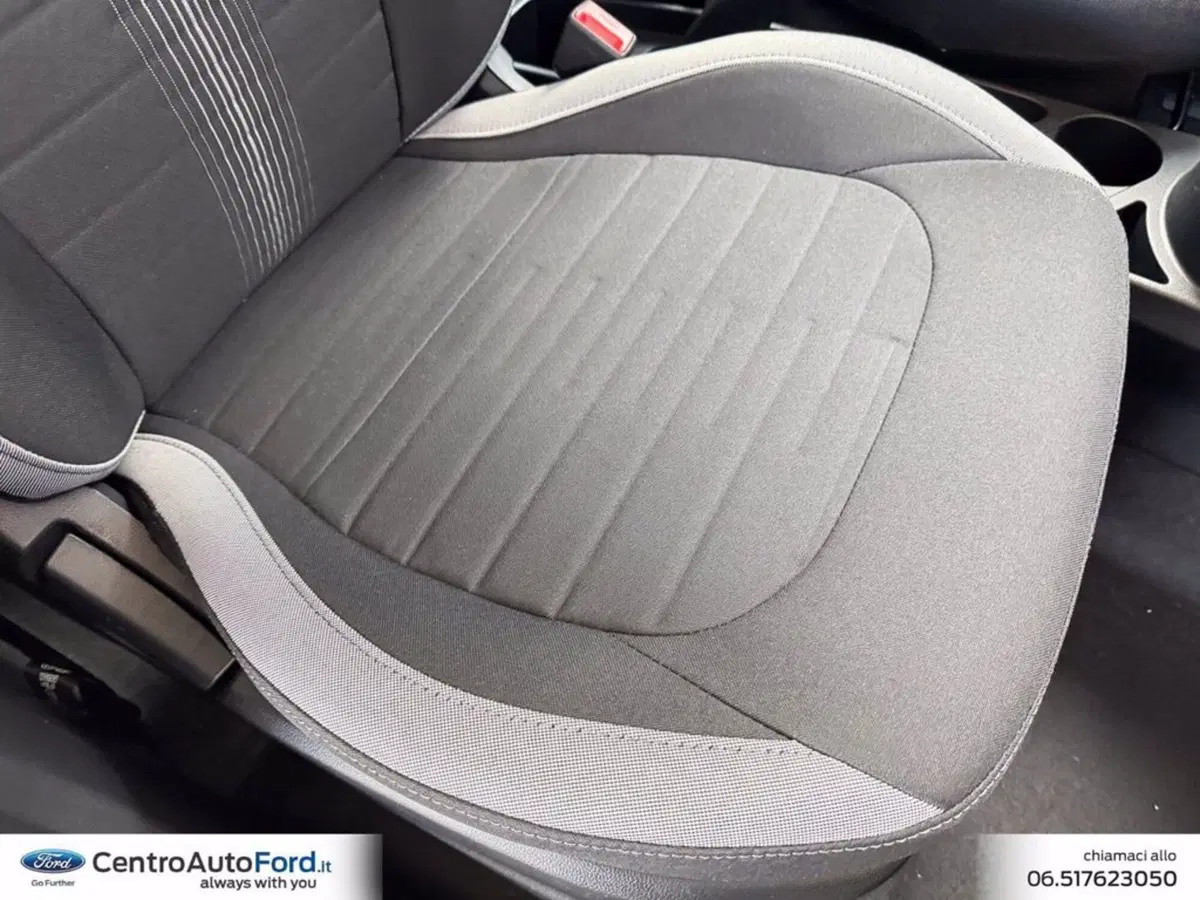 Hyundai i10 nuova a Roma (8)
