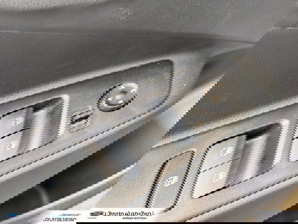 Hyundai i10 nuova a Roma (18)