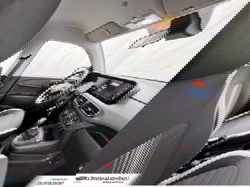 Hyundai i10 nuova a Roma (6)