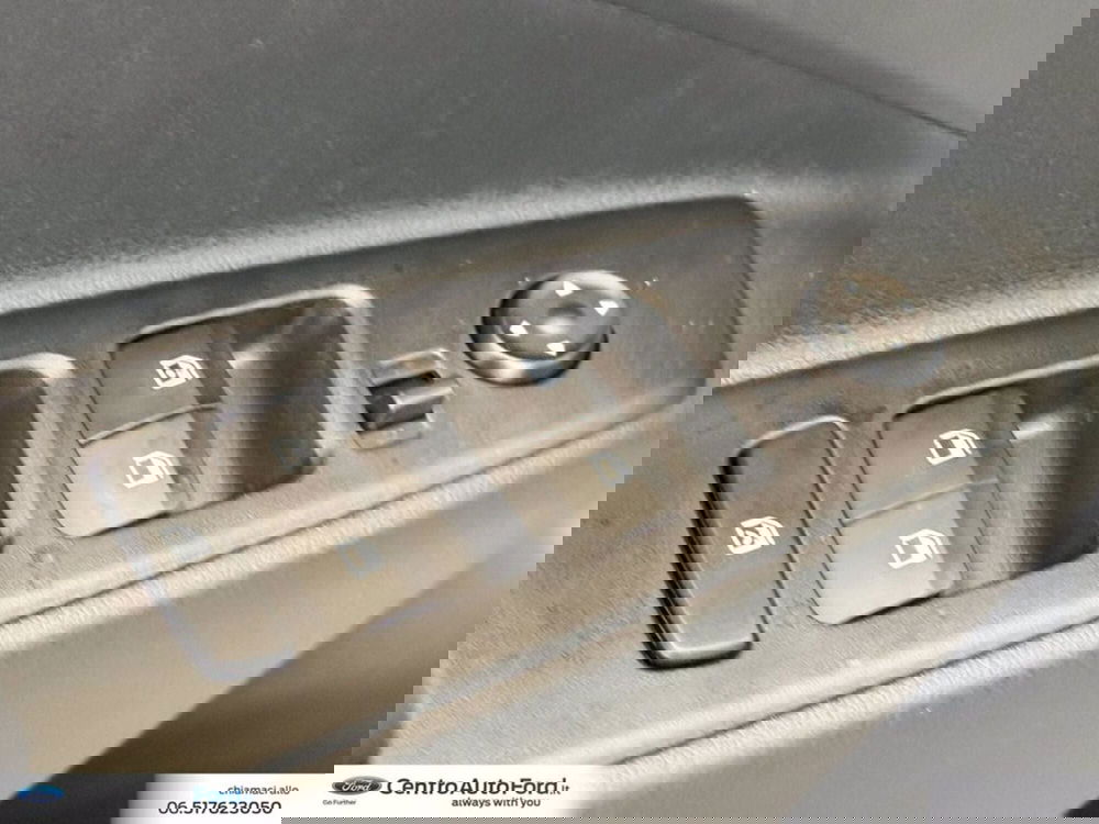 Hyundai i10 nuova a Roma (19)