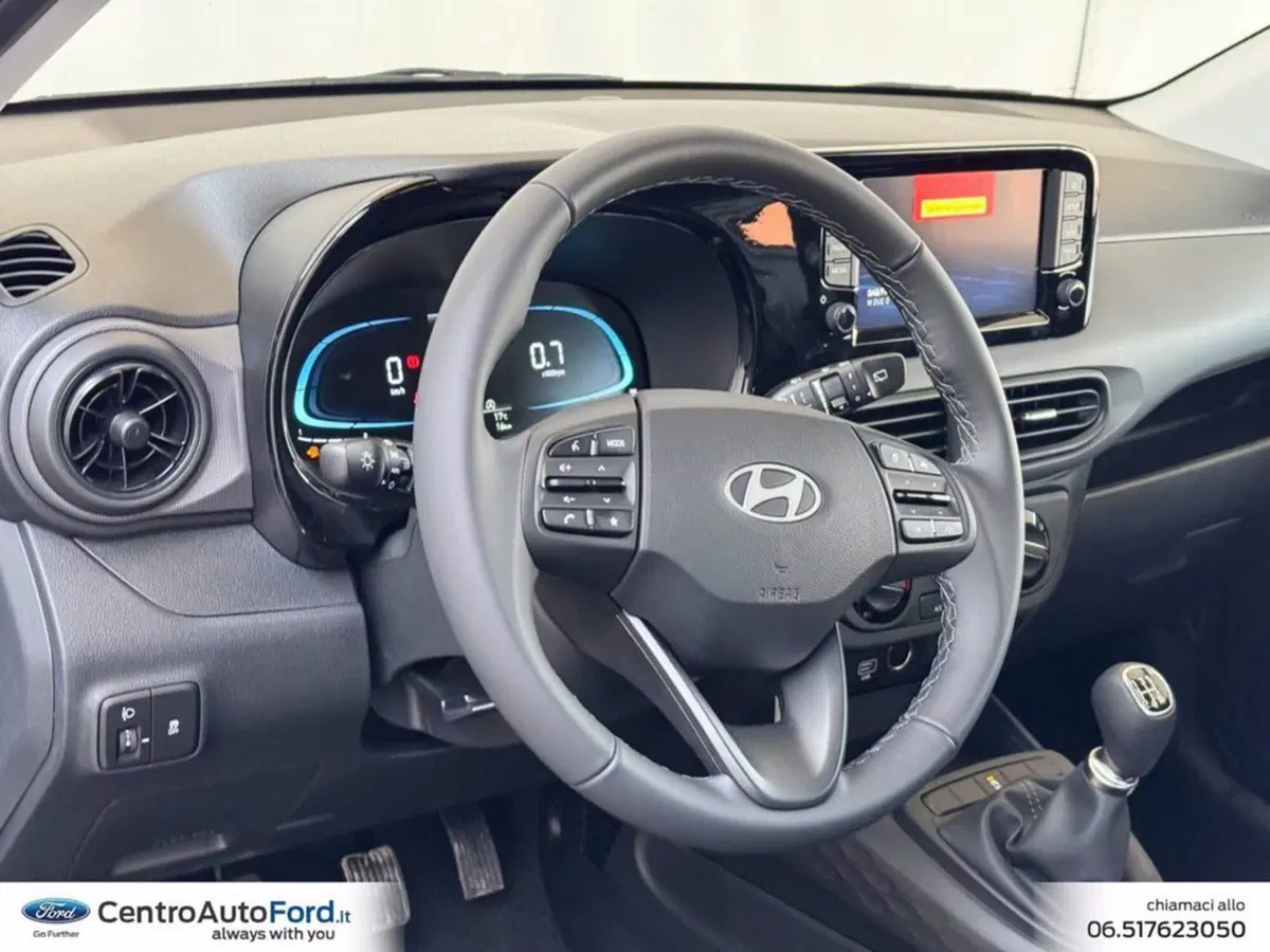 Hyundai i10 nuova a Roma (18)