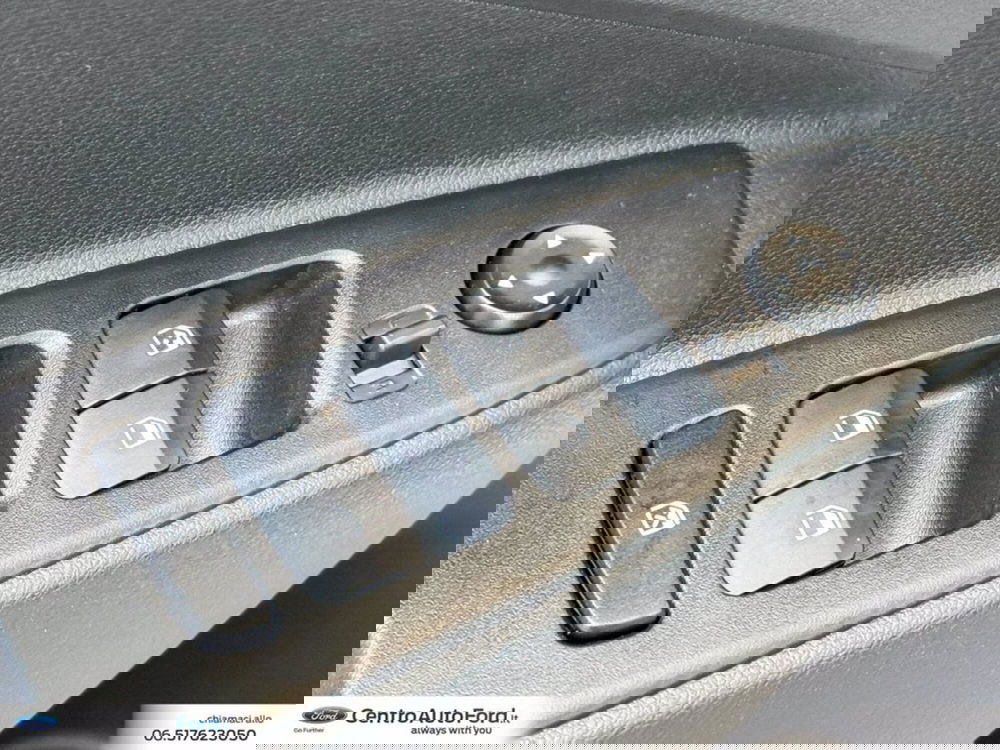 Hyundai i10 nuova a Roma (19)