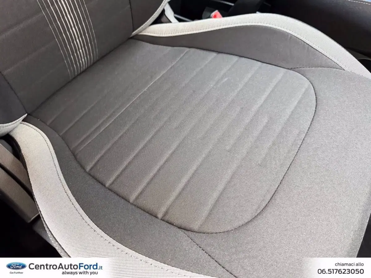 Hyundai i10 nuova a Roma (8)