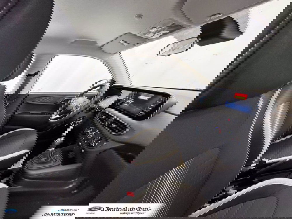 Hyundai i10 nuova a Roma (6)