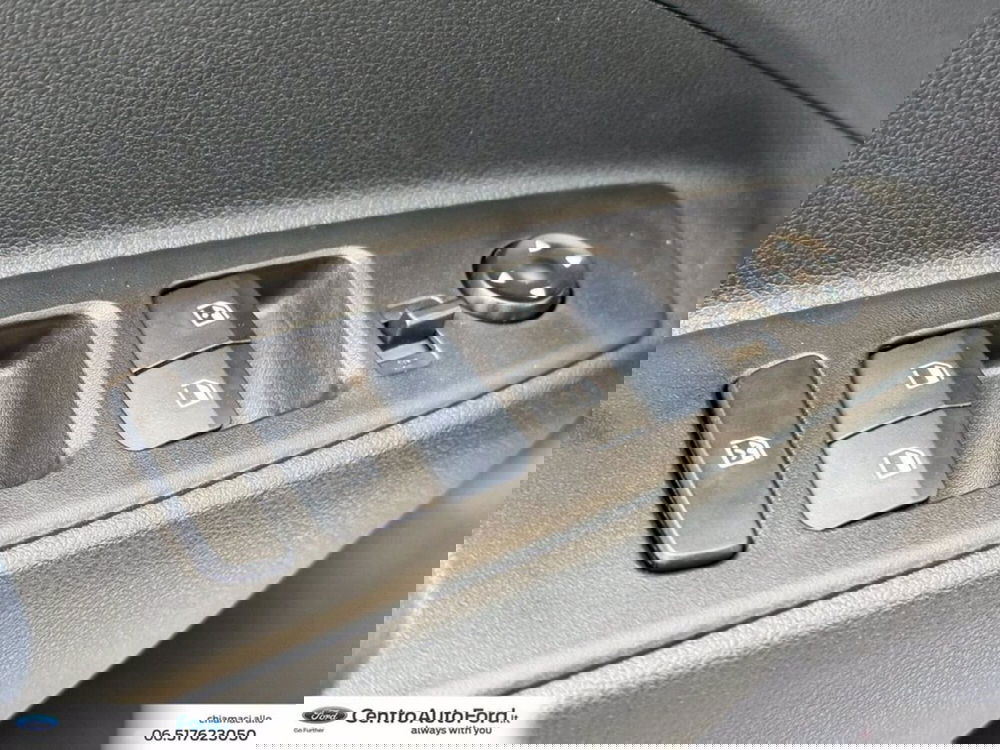 Hyundai i10 nuova a Roma (19)