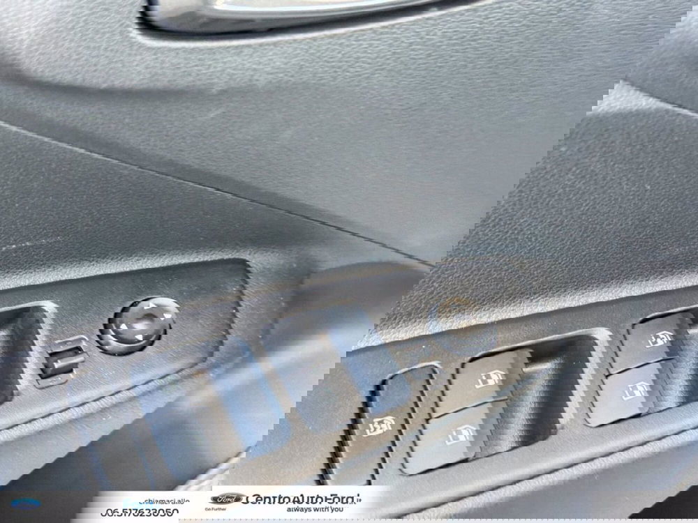 Hyundai i10 nuova a Roma (19)