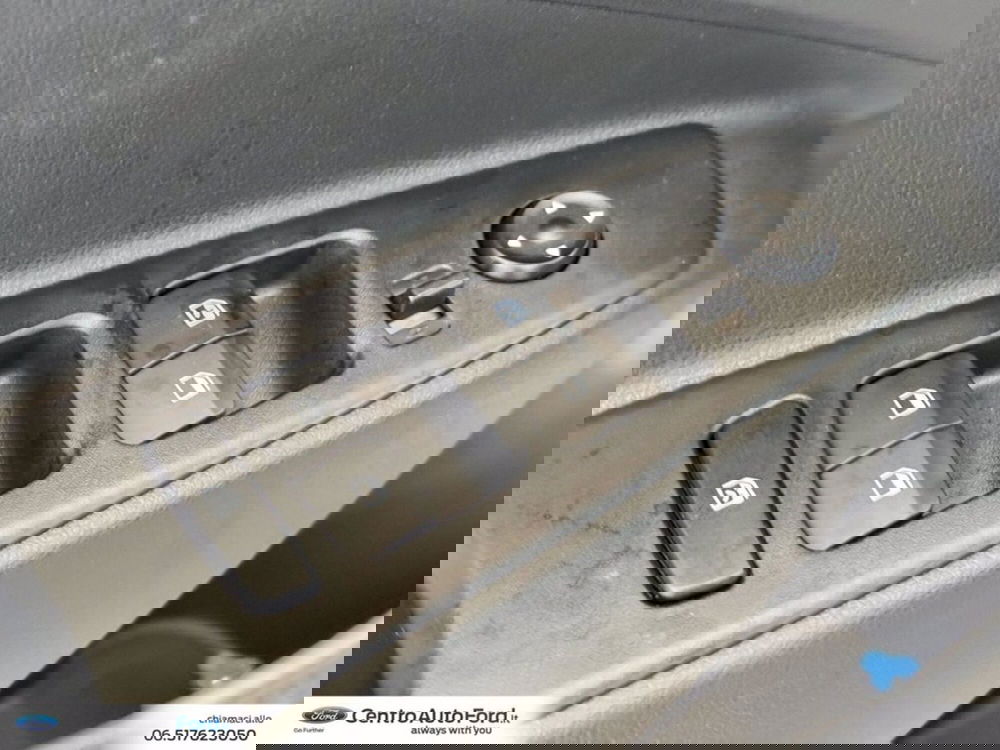 Hyundai i10 nuova a Roma (19)