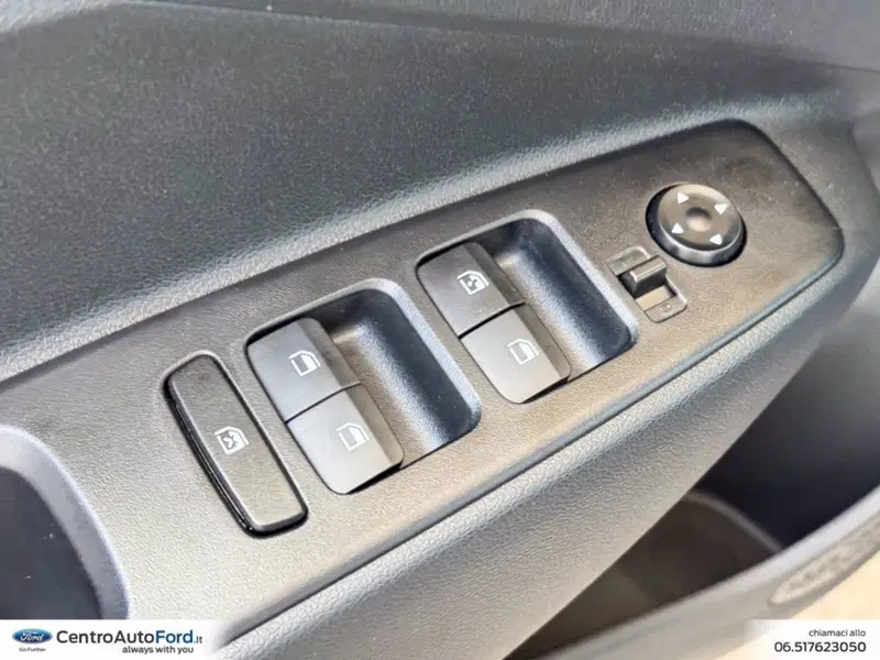 Hyundai i10 nuova a Roma (19)