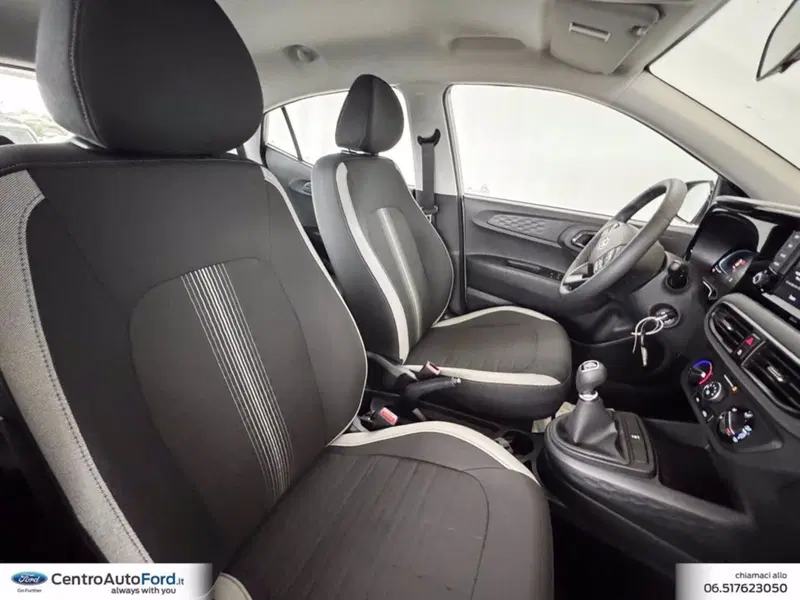 Hyundai i10 nuova a Roma (7)