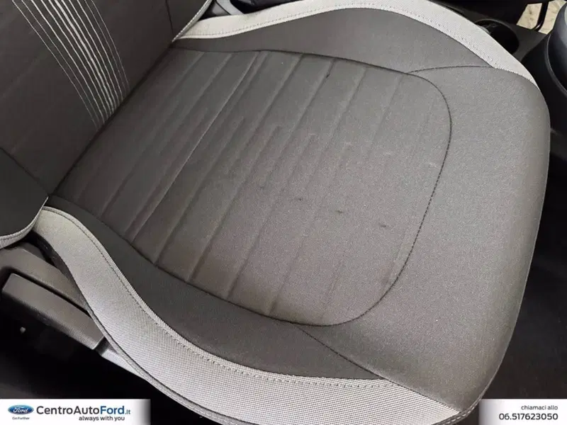 Hyundai i10 nuova a Roma (8)