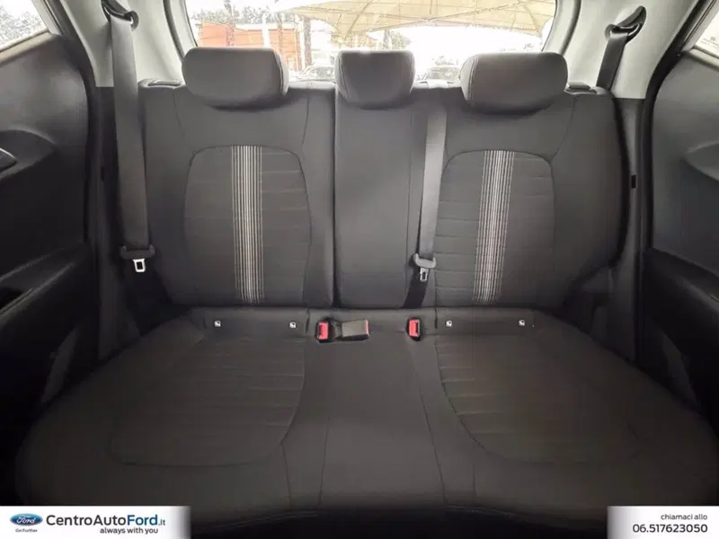 Hyundai i10 nuova a Roma (9)