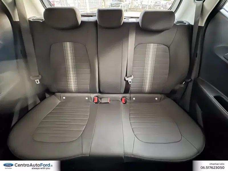 Hyundai i10 nuova a Roma (8)