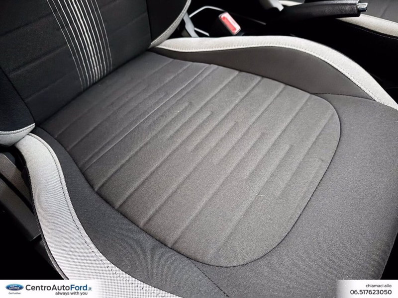 Hyundai i10 nuova a Roma (8)