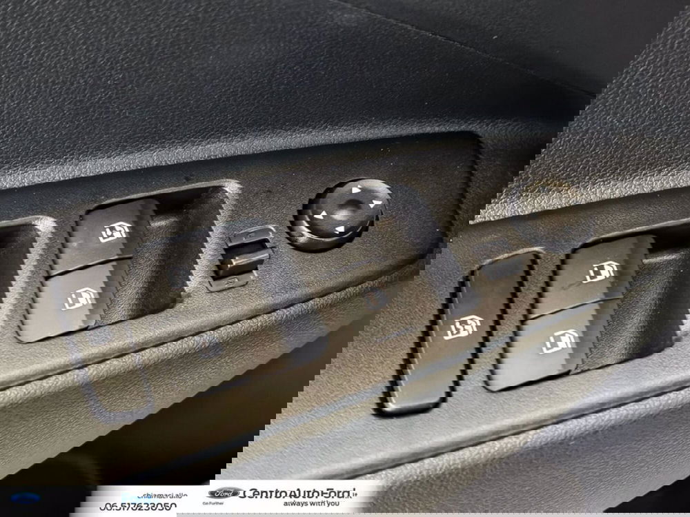 Hyundai i10 nuova a Roma (18)