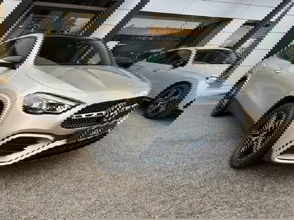 Mercedes-Benz GLA SUV nuova a Potenza