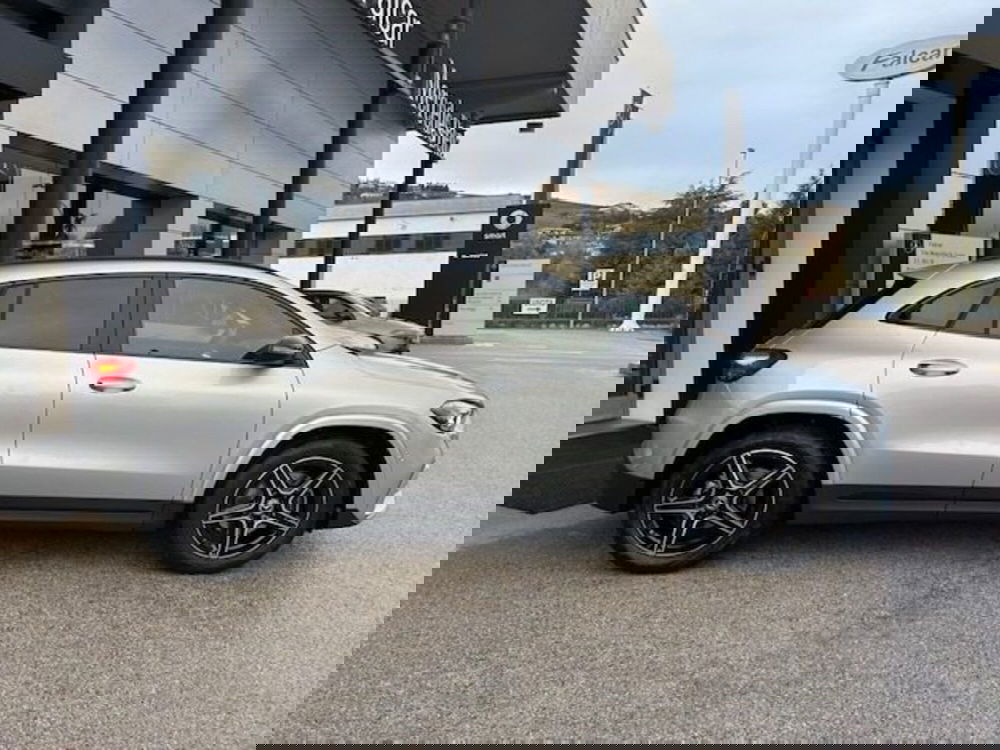 Mercedes-Benz GLA SUV nuova a Potenza (3)
