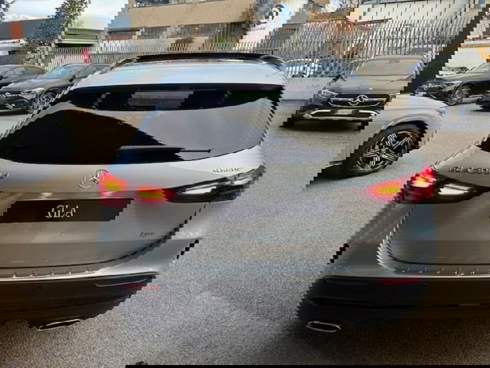 Mercedes-Benz GLA SUV nuova a Potenza (4)