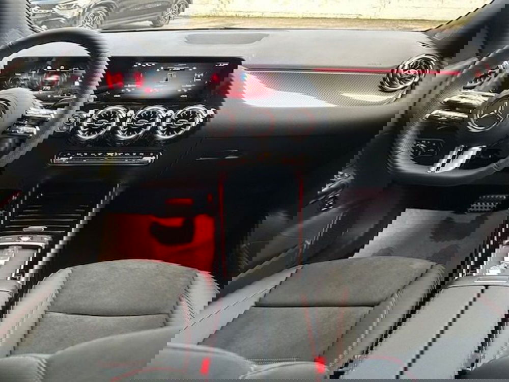 Mercedes-Benz GLA SUV nuova a Potenza (5)