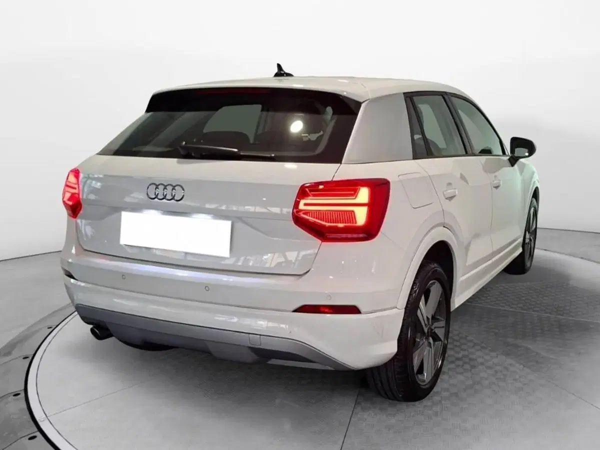 Audi Q2 usata a Torino (6)