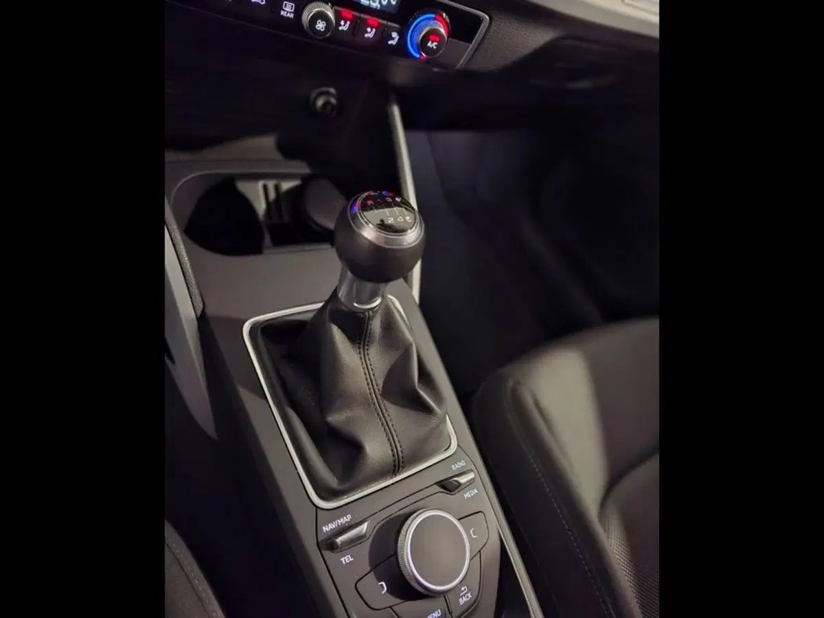 Audi Q2 usata a Torino (8)