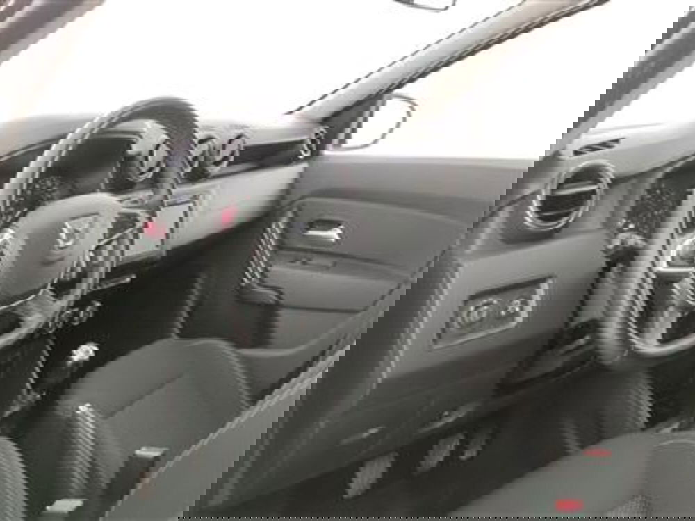 Dacia Duster usata a Bari (14)