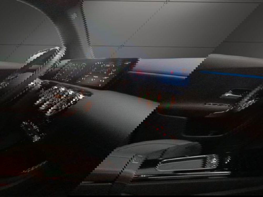 Mercedes-Benz Classe A usata a Milano (11)