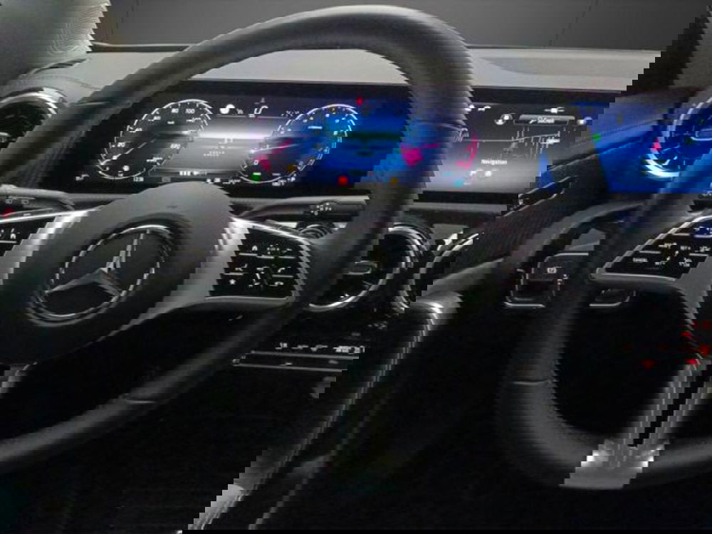 Mercedes-Benz CLA Shooting Brake usata a Milano (12)